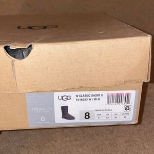 Black size 8 Uggs